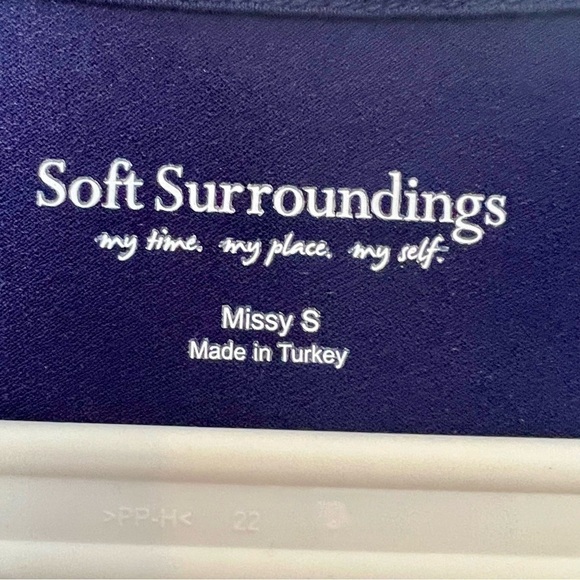 Soft Surroundings Missy S Navy Grommet Asymmetrical Metal Eyelets Hem Tunic Top - Picture 5 of 7